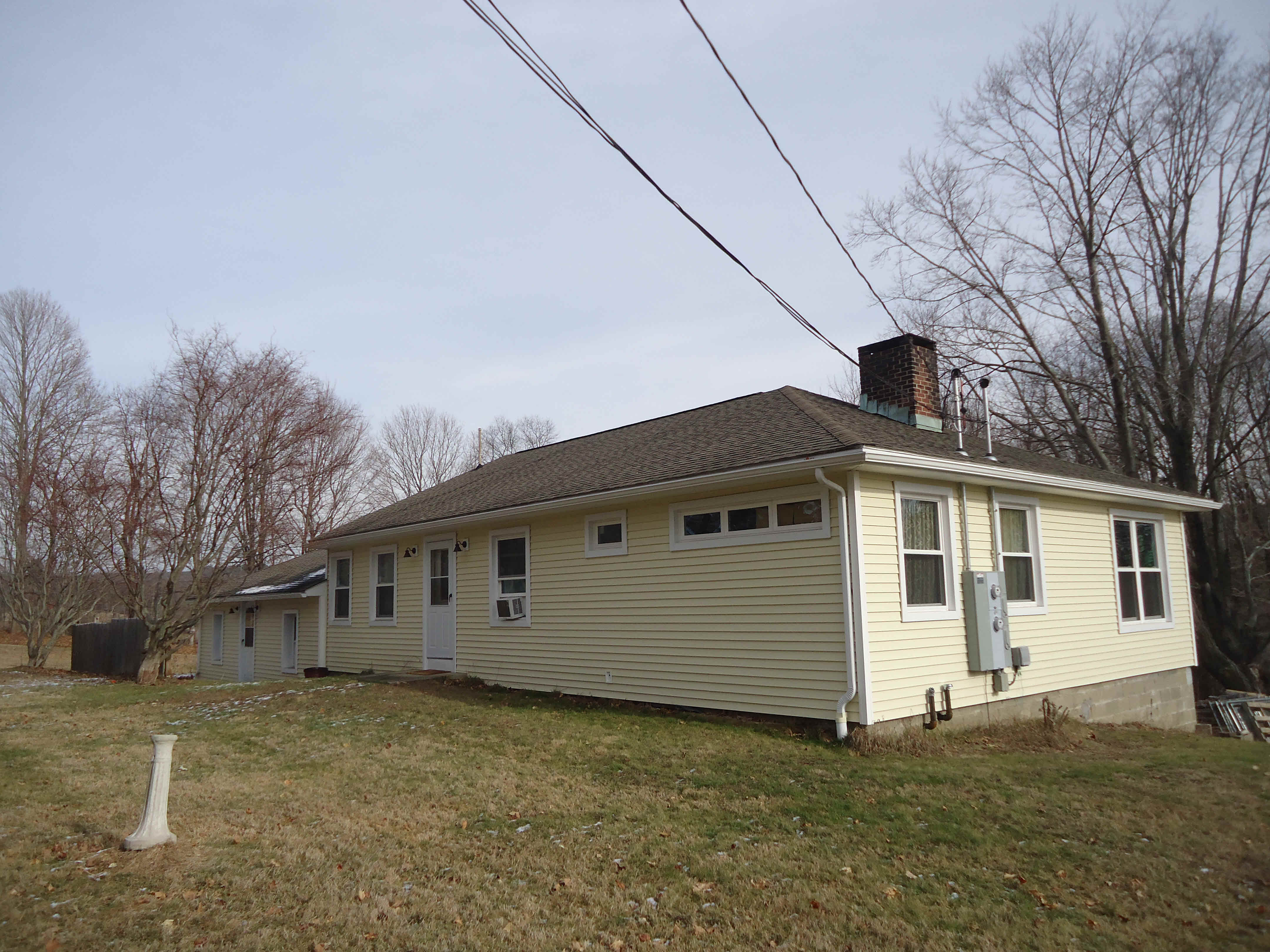 Building photograph for 107 CURTIS RD
